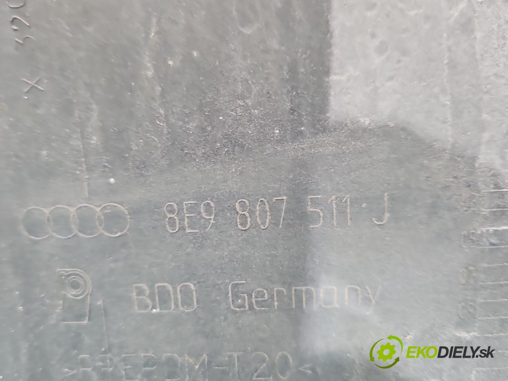 Audi A4 B7 2004-2008 3.0 tdi BKN: 204 HP automatic 150 kW 2967 cm3 5- nárazník zadné 8E9807511J (Kľučka dverí ostatné)