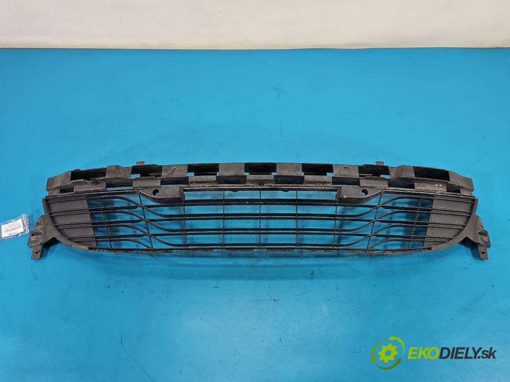 Renault Megane III 2008-2016 2.0 Tce 179KM manual 132 kW 1998 cm3 5- blenda mriežka: nárazník stredová 622540001R