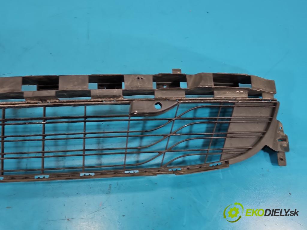 Renault Megane III 2008-2016 2.0 Tce 179KM manual 132 kW 1998 cm3 5- blenda mriežka: nárazník stredová 622540001R