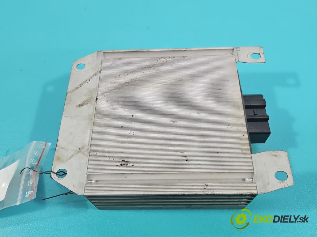 Audi A4 B7 2004-2008 3.0 tdi BKN: 204 HP automatic 150 kW 2967 cm3 5- Zesilovač: 8E9035223 (Zosilňovač)