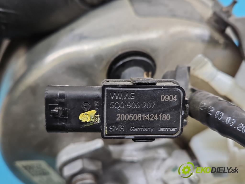 Audi A4 B9 2015-2024 2.0 TDI 190 HP automatic 140 kW 1968 cm3 5- servo brzdové 8W0612103K