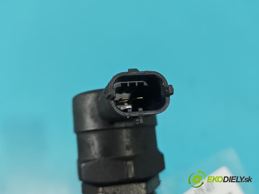 Toyota Yaris I 1999-2005 1.4 D4D 75 HP manual 55 kW 1364 cm3 5- lišta vstrekovacia 0445214032 (Vstrekovacia lišta)