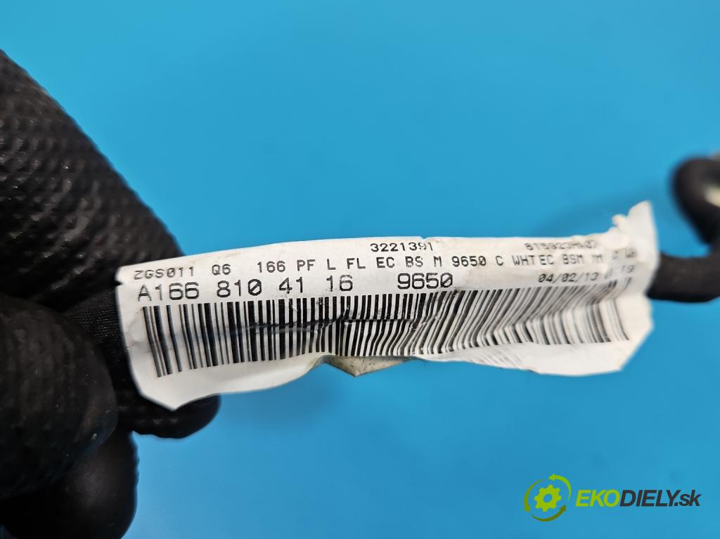 Mercedes GL II X166 2012-2015 4.7 V8 278928 340KM: automatic 250 kW 4663 cm3 5- zrkadlo ľavé A1668104116 (Kľučka dverí ostatné)