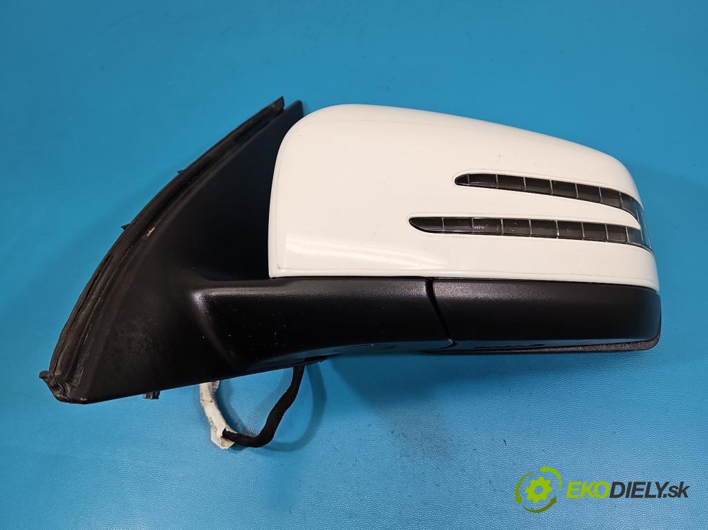 Mercedes GL II X166 2012-2015 4.7 V8 278928 340KM: automatic 250 kW 4663 cm3 5- zrkadlo ľavé A1668104116 (Kľučka dverí ostatné)