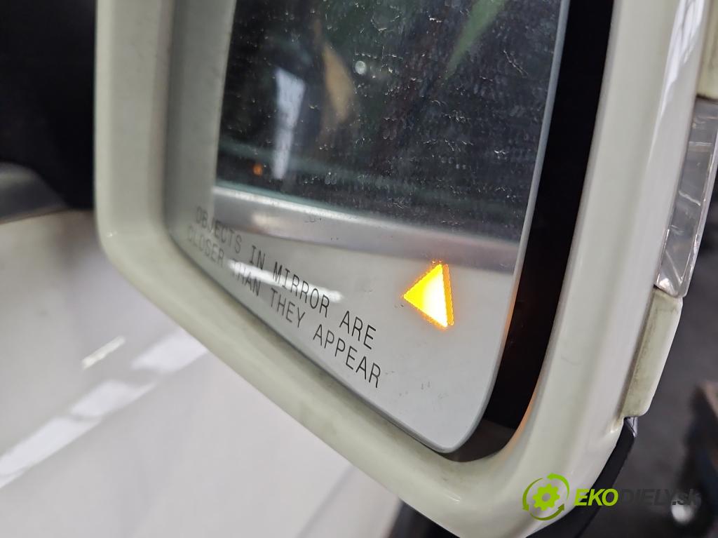 Mercedes GL II X166 2012-2015 4.7 V8 278928 340KM: automatic 250 kW 4663 cm3 5- zrkadlo pravé  (Kľučka dverí ostatné)