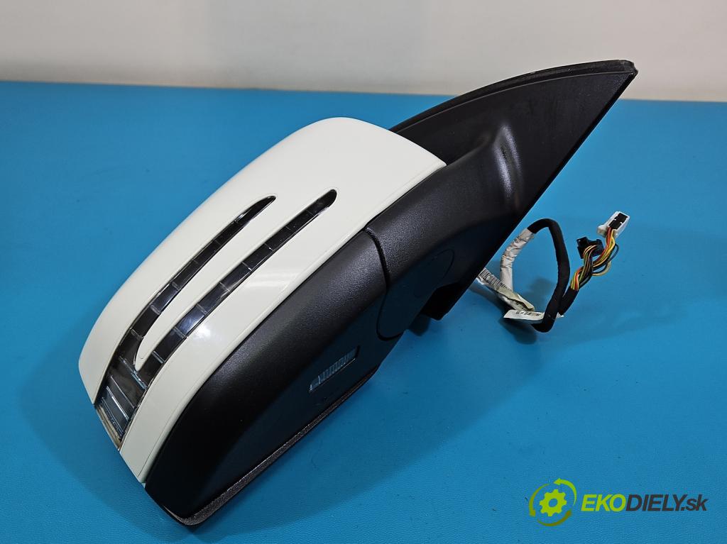 Mercedes GL II X166 2012-2015 4.7 V8 278928 340KM: automatic 250 kW 4663 cm3 5- zrkadlo pravé  (Kľučka dverí ostatné)