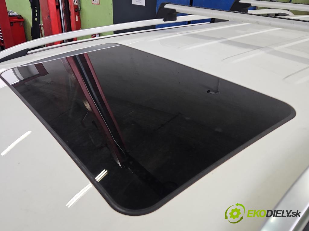 Mercedes GL II X166 2012-2015 4.7 V8 278928 340KM: automatic 250 kW 4663 cm3 5- Střešní okno: A1667801429 (Sklo karosérie)