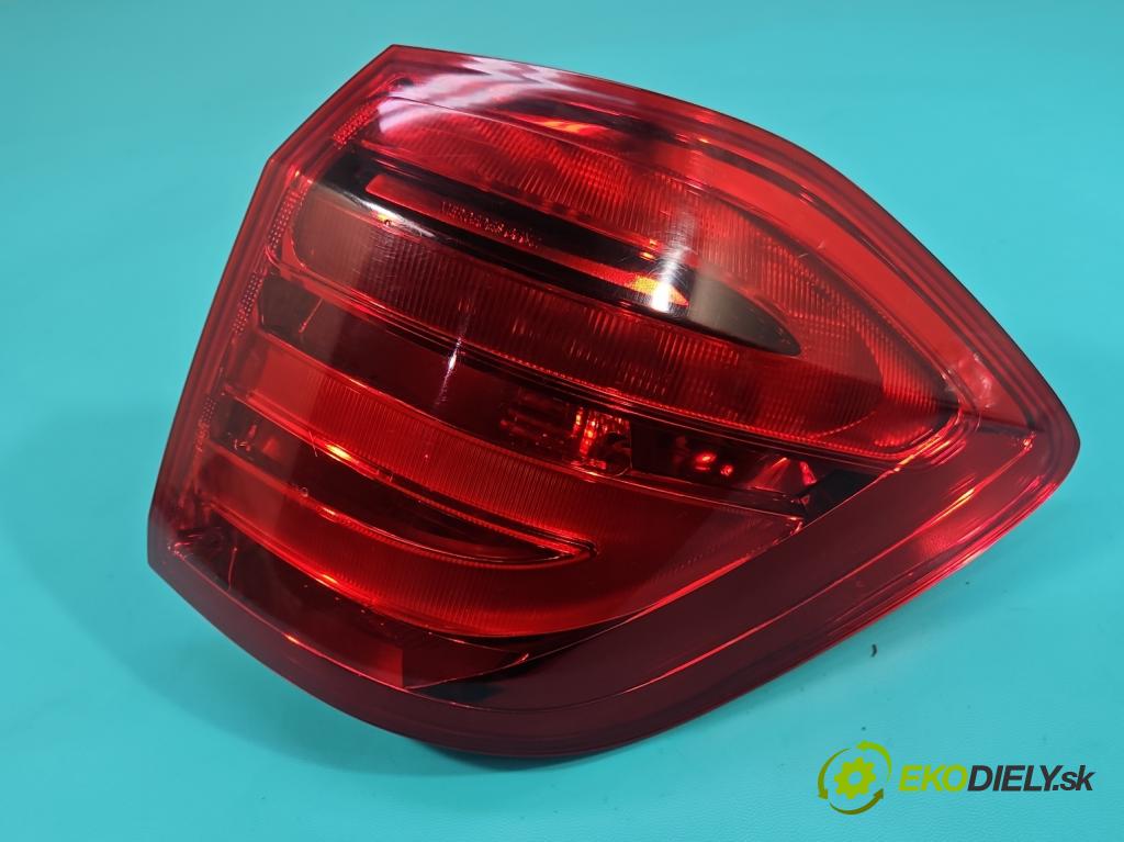 Mercedes GL II X166 2012-2015 4.7 V8 278928 340KM: automatic 250 kW 4663 cm3 5- svetlo / reflektor zadné pravé A1669067601 (Kľučka dverí ostatné)