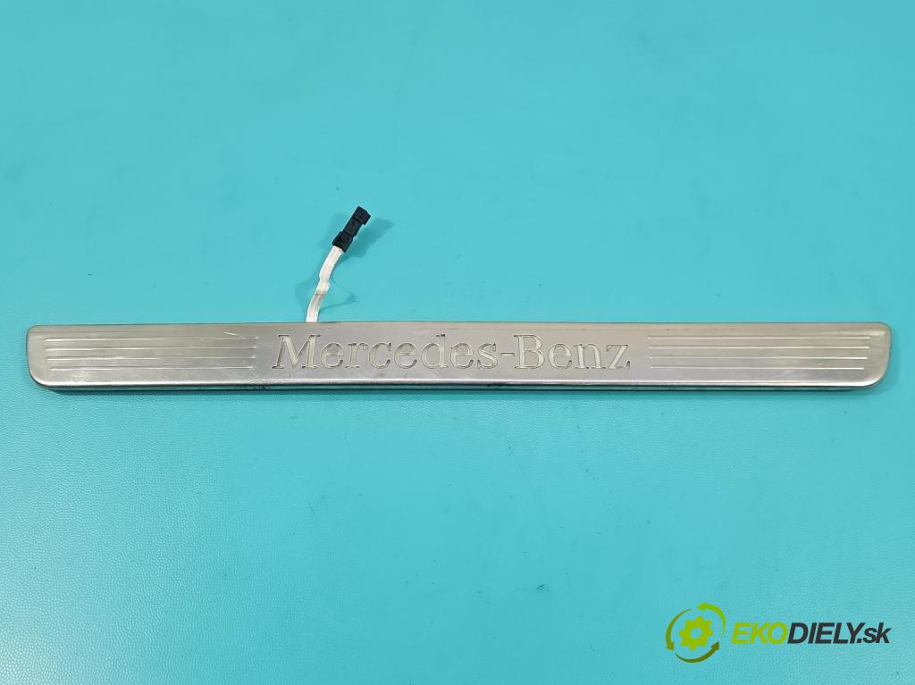 Mercedes GL II X166 2012-2015 4.7 V8 278928 340KM: automatic 250 kW 4663 cm3 5- podsvietenie A1666801335