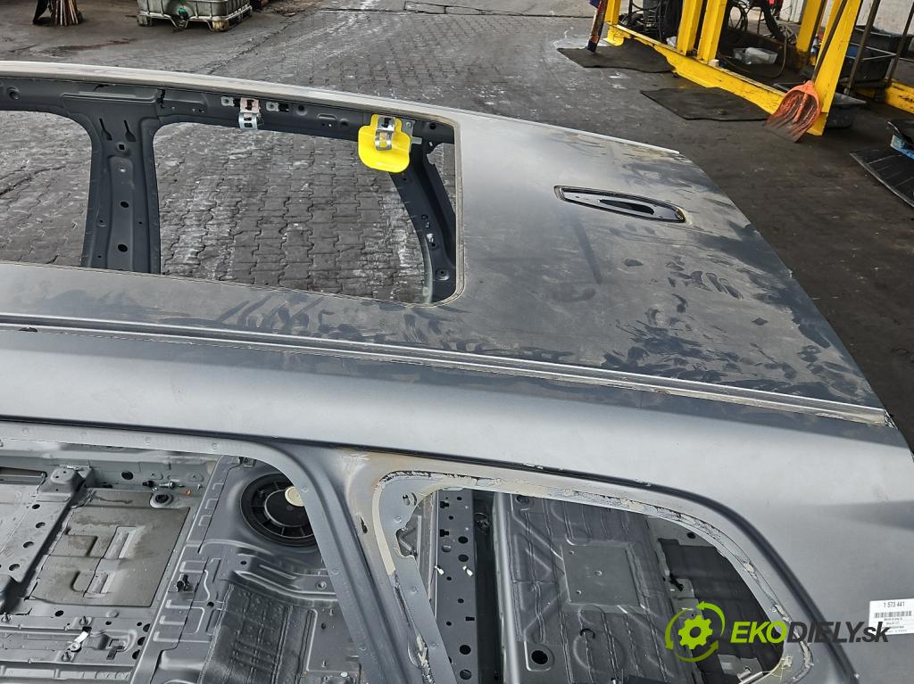 Bmw iX1 U11 0.0 elektrický: 272 HP automatic 200 kW 1 cm3 5- strecha