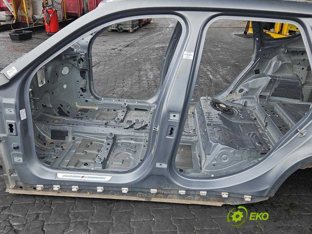 Bmw iX1 U11 0.0 elektrický: 272 HP automatic 200 kW 1 cm3 5- Práh: ľavý  (Karoséria ostatné)