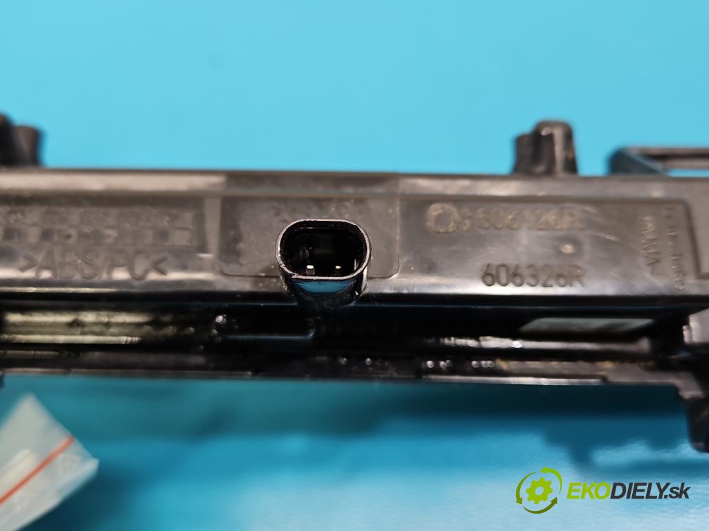 Mercedes GL II X166 2012-2015 4.7 V8 278928 340KM: automatic 250 kW 4663 cm3 5- Svetlo: prevádzky pravé A2049065501