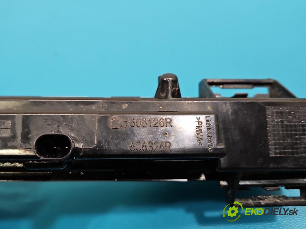 Mercedes GL II X166 2012-2015 4.7 V8 278928 340KM: automatic 250 kW 4663 cm3 5- Svetlo: prevádzky pravé A2049065501