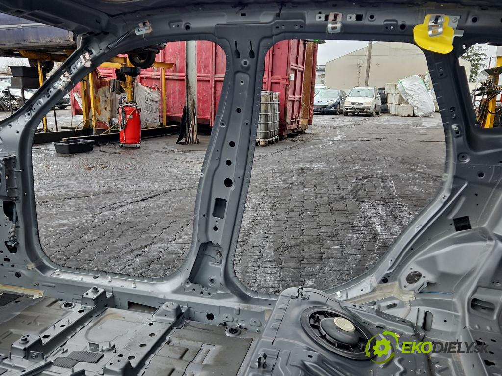 Bmw iX1 U11 0.0 elektrický: 272 HP automatic 200 kW 1 cm3 5- Práh: pravý  (Karoséria ostatné)