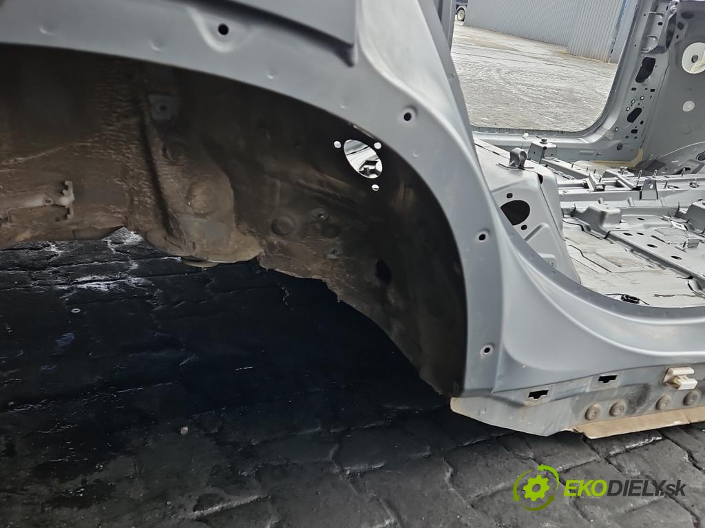 Bmw iX1 U11 0.0 elektrický: 272 HP automatic 200 kW 1 cm3 5- blatník zadné pravý