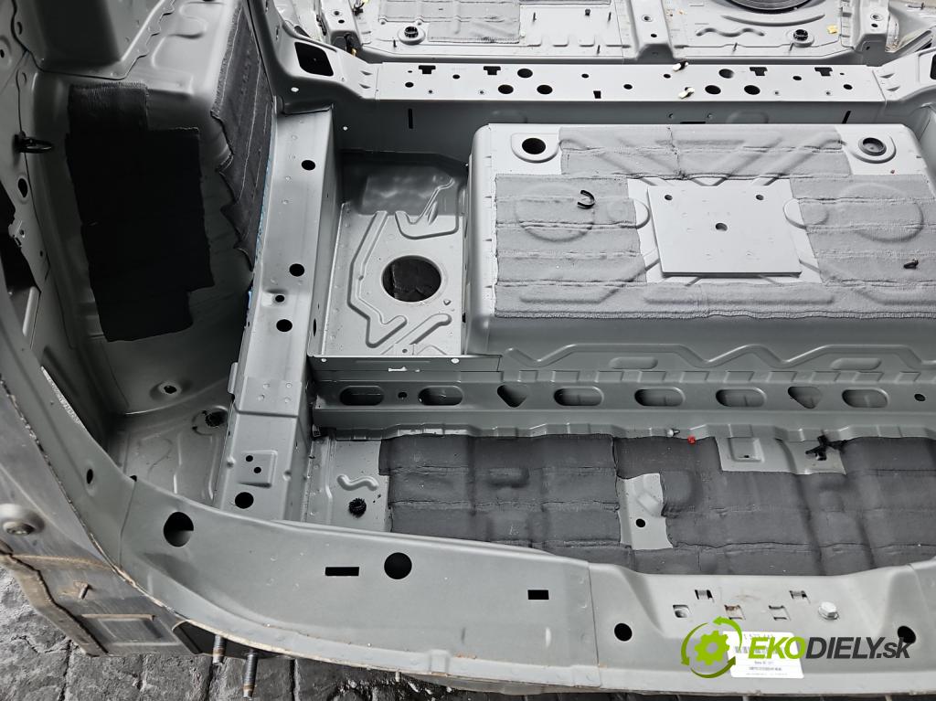 Bmw iX1 U11 0.0 elektrický: 272 HP automatic 200 kW 1 cm3 5- pas zadní: