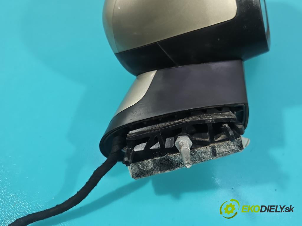 Citroen C4 II 2010-2017 1.6 hdi 111KM manual 82 kW 1560 cm3 5- zrkadlo pravé  (Kľučka dverí ostatné)