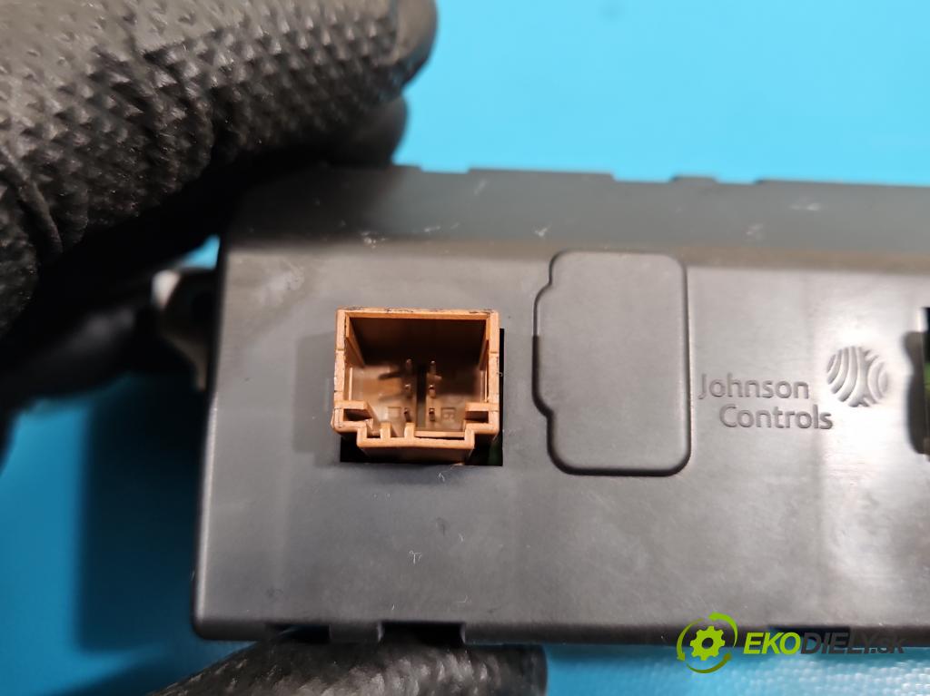 Citroen C4 II 2010-2017 1.6 hdi 111KM manual 82 kW 1560 cm3 5- Zobrazit: 9800717380-00 (Prístrojová doska)