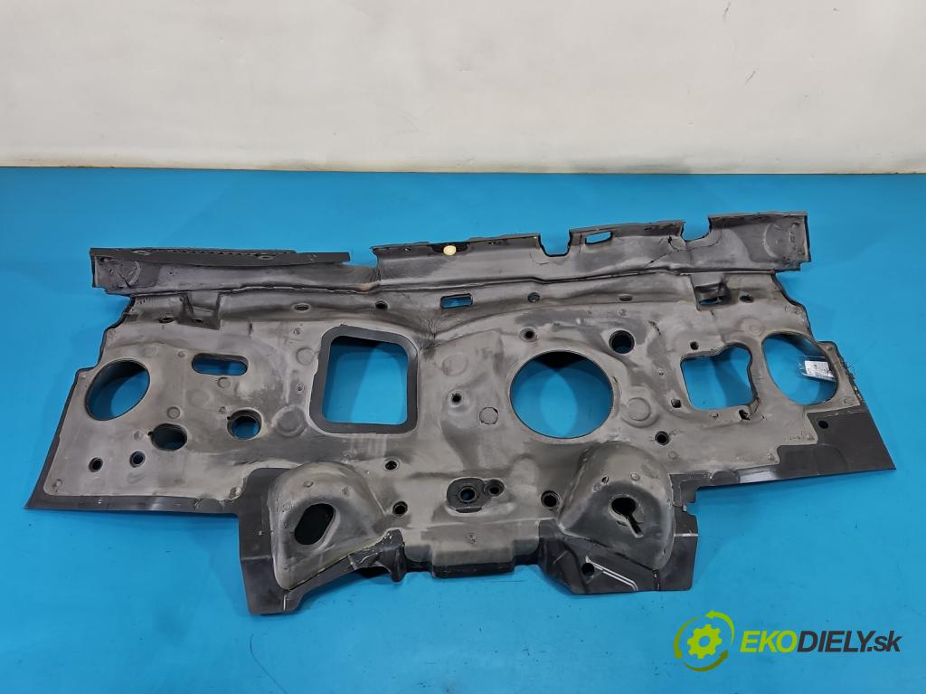 Bmw iX1 U11 0.0 elektrický: 272 HP automatic 200 kW 1 cm3 5- Zvuková izolácia ostatné 13065211