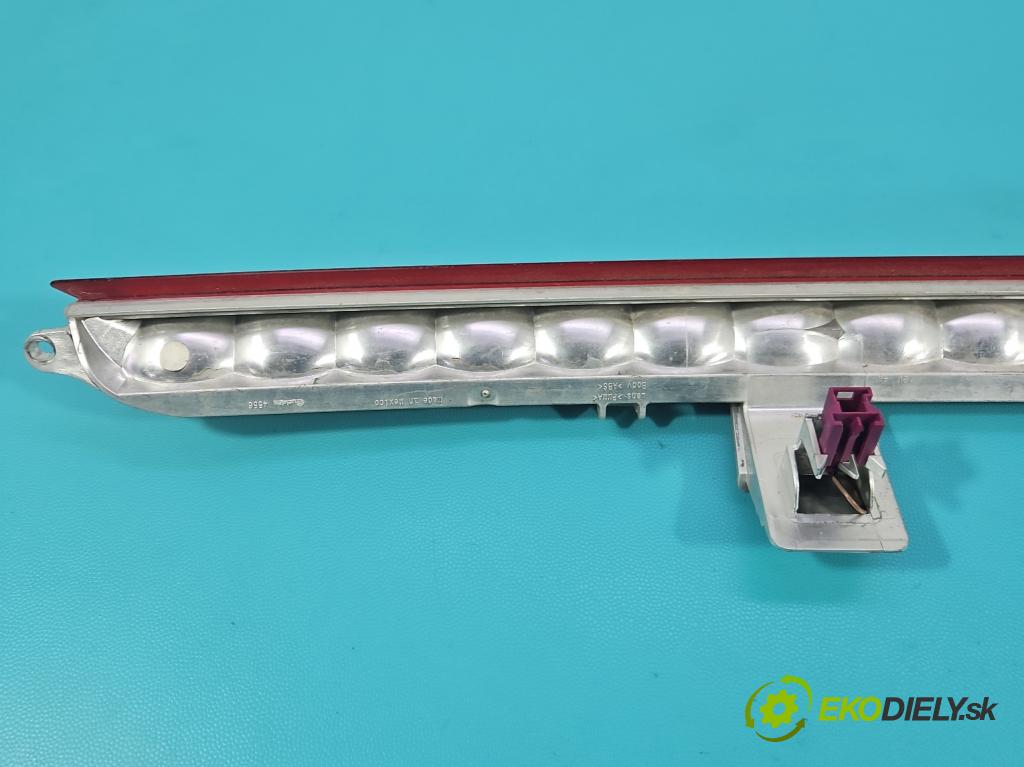 Mercedes GL II X166 2012-2015 4.7 V8 278928 340KM: automatic 250 kW 4663 cm3 5- světlo: stop: A1668200056