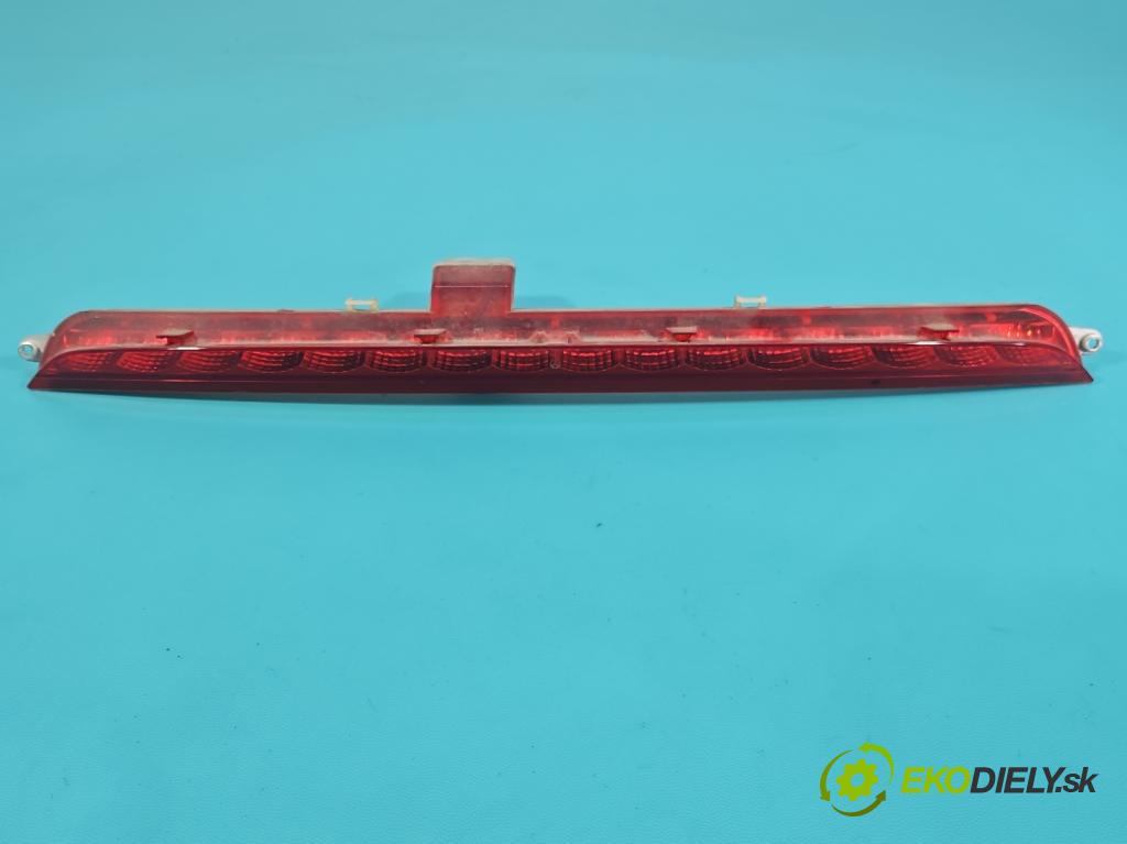 Mercedes GL II X166 2012-2015 4.7 V8 278928 340KM: automatic 250 kW 4663 cm3 5- světlo: stop: A1668200056