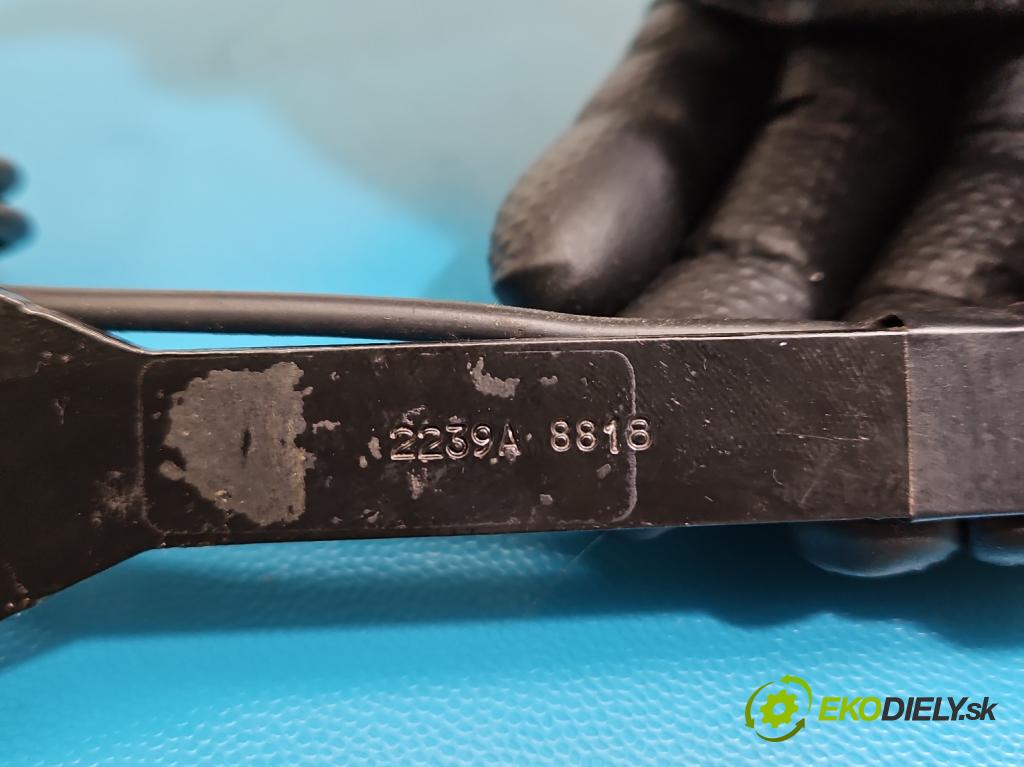 Peugeot 407 1.6 hdi 109 HP manual 80 kW 1560 cm3 5- pas bezpečnosť: predné ľavý