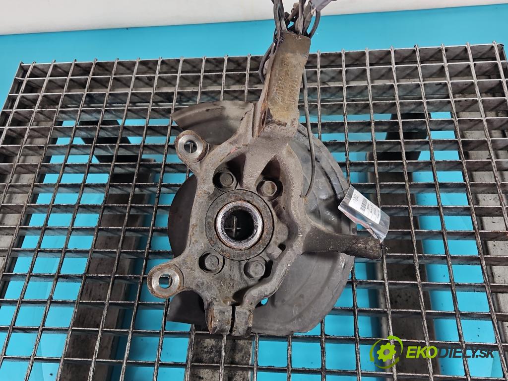 Nissan Juke I 2010-2019 1.5 dci K9K 110 HP manual 81 kW 1461 cm3 5- náboj pravé  (Náboj kolesa)