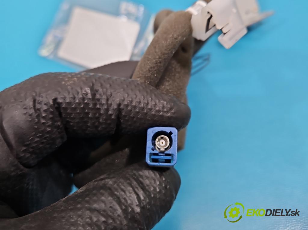 Nissan Juke I 2010-2019 1.5 dci K9K 110 hp manual 81 kW 1461 cm3 5- Antena 25975-1KA0B