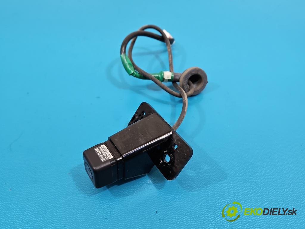 Nissan Juke I 2010-2019 1.5 dci K9K 110 hp manual 81 kW 1461 cm3 5- Kamera cúvaní 284421KA0B