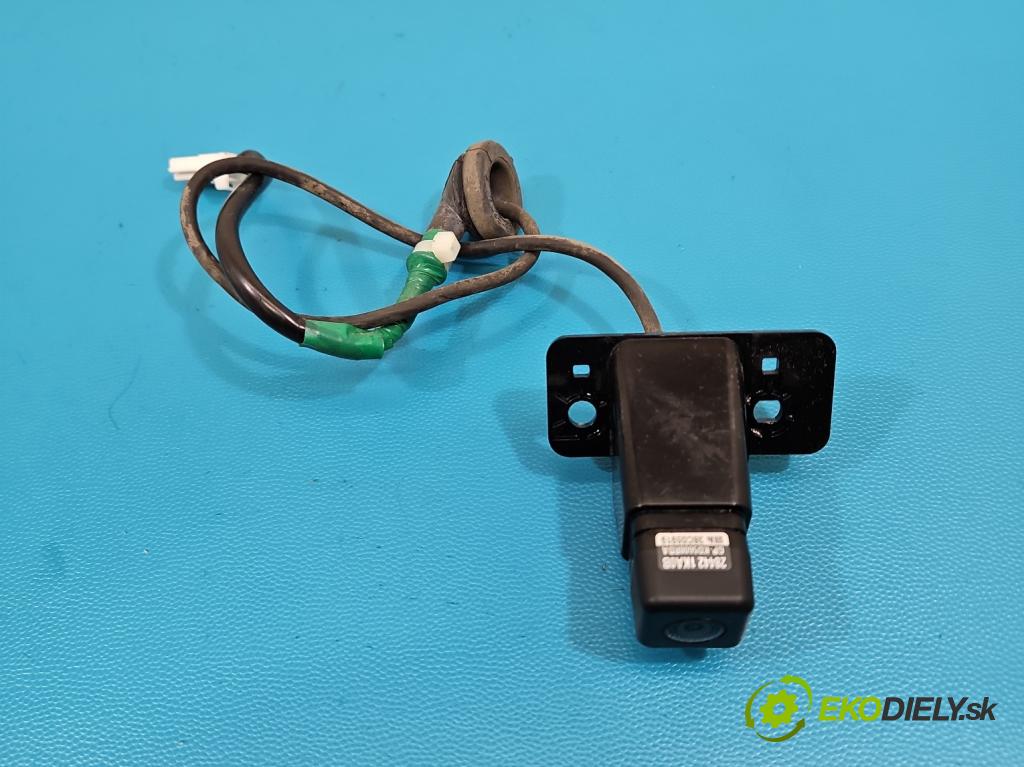 Nissan Juke I 2010-2019 1.5 dci K9K 110 HP manual 81 kW 1461 cm3 5- Kamera cúvania 284421KA0B