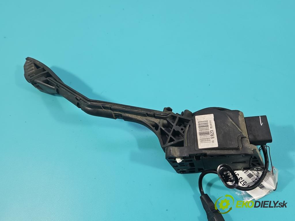 Peugeot 407 1.6 hdi 109 HP manual 80 kW 1560 cm3 5- pedal plyn potenciometr: 0280755171