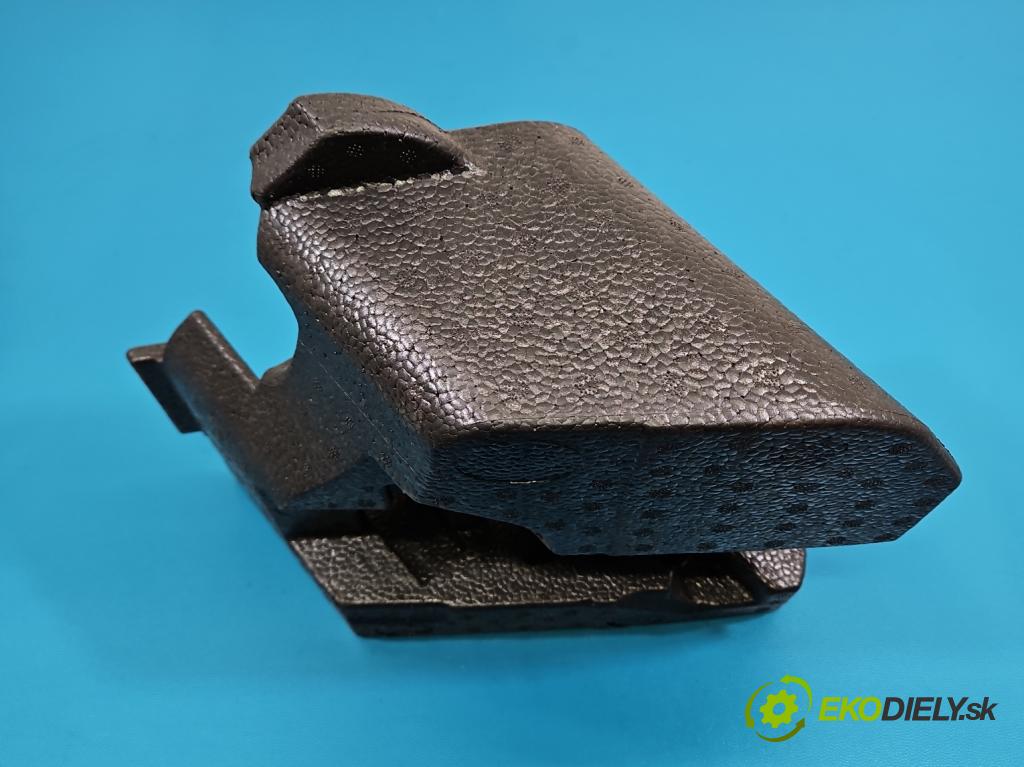 Bmw iX1 U11 0.0 elektrický: 272 HP automatic 200 kW 1 cm3 5- Příspěvek: Polystyren: kufra: 9797746