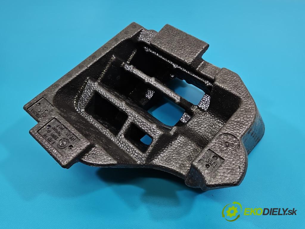 Bmw iX1 U11 0.0 elektrický: 272 HP automatic 200 kW 1 cm3 5- Příspěvek: Polystyren: kufra: 9797746