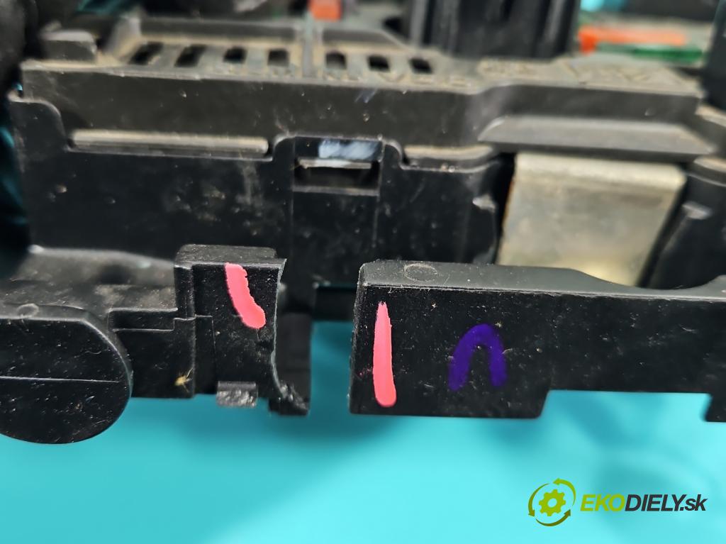 Peugeot 407 2.0 hdi 136 HP manual 100 kW 1997 cm3 5- riadiaca jednotka ostatné 9656086080