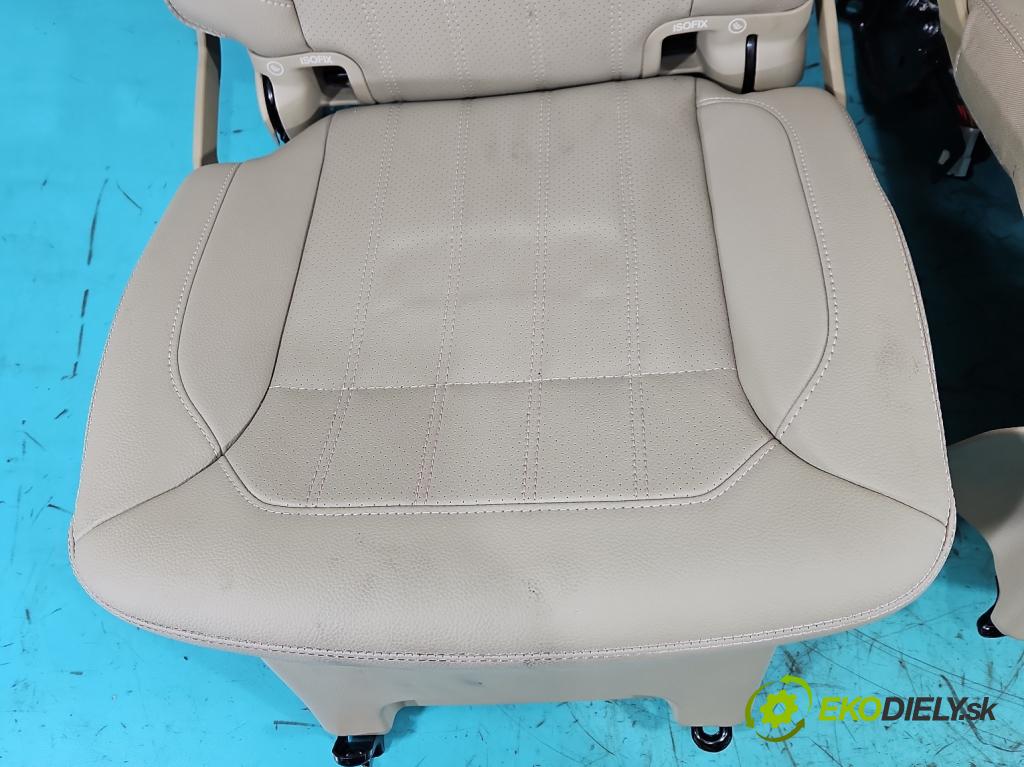 Mercedes GL II X166 2012-2015 4.7 V8 278928 340KM: automatic 250 kW 4663 cm3 5- Sedačka zadné ľavý III