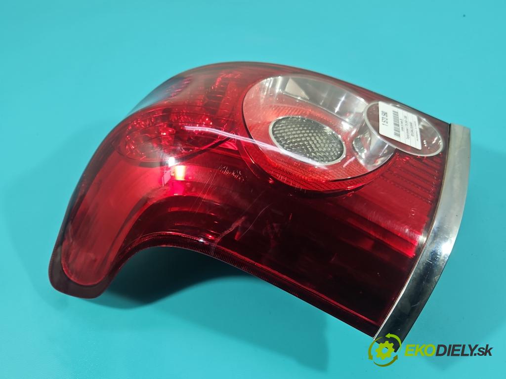 Toyota Avensis II T25 2003-2008 2.0 D4D 126 HP manual 93 kW 1998 cm3 5- svetlo / reflektor zadné ľavé  (Kľučka dverí ostatné)