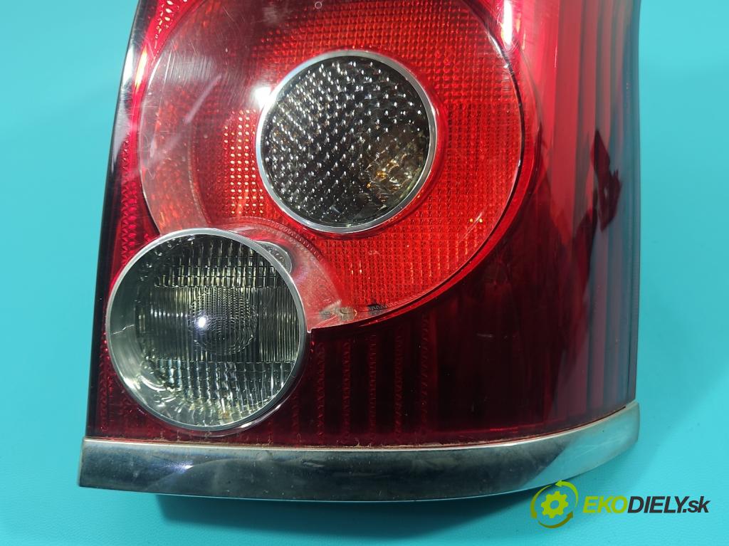 Toyota Avensis II T25 2003-2008 2.0 D4D 126 HP manual 93 kW 1998 cm3 5- svetlo / reflektor zadné pravé  (Kľučka dverí ostatné)