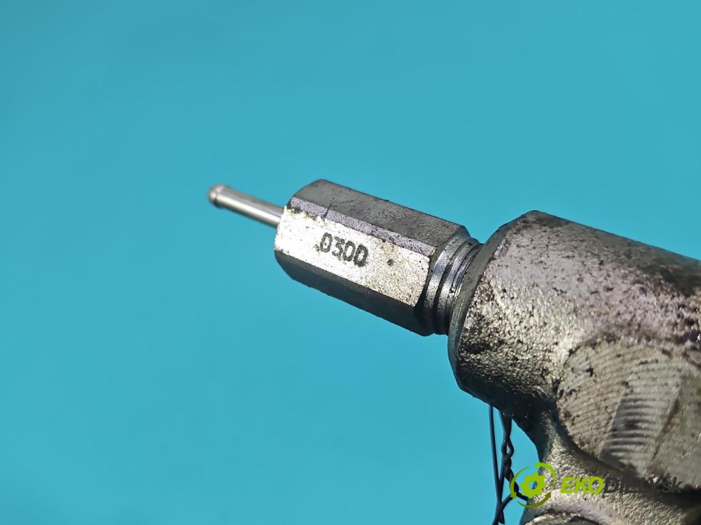 Toyota Avensis II T25 2003-2008 2.0 D4D 126 HP manual 93 kW 1998 cm3 5- lišta vstrekovacia 89438-71010 (Vstrekovacia lišta)