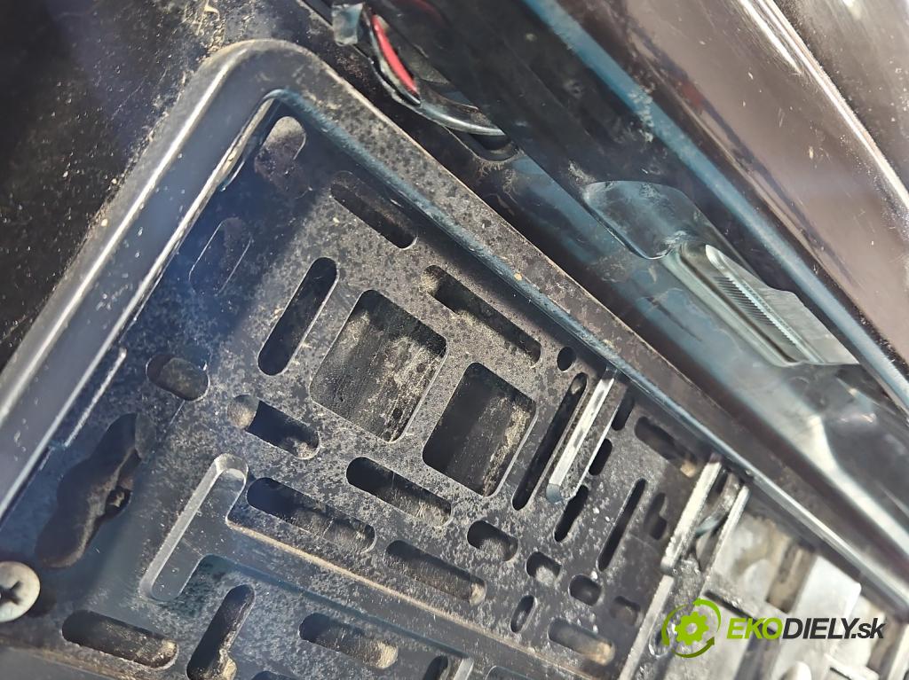 Toyota Avensis II T25 2003-2008 2.0 D4D 126 HP manual 93 kW 1998 cm3 5- zadna kufor  (Kapota zadná (kufor))