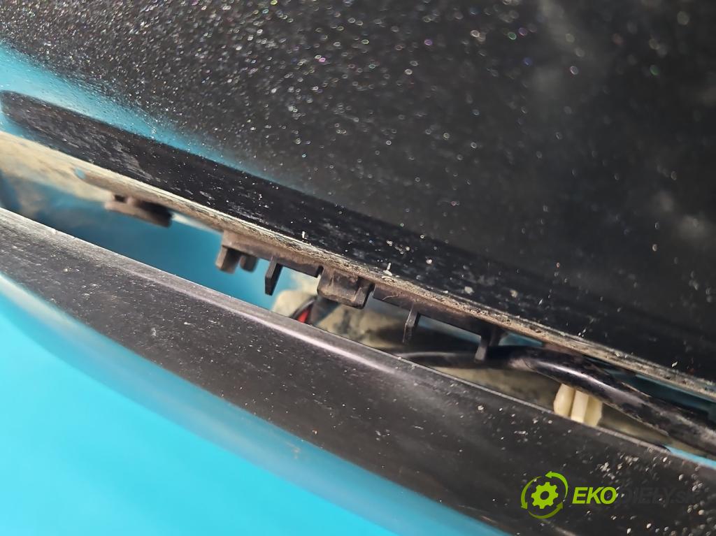 Toyota Avensis II T25 2003-2008 2.0 D4D 126 HP manual 93 kW 1998 cm3 5- zadna kufor  (Kapota zadná (kufor))