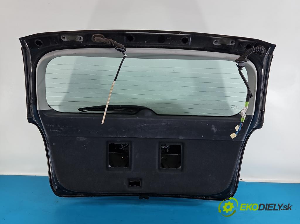 Toyota Avensis II T25 2003-2008 2.0 D4D 126 HP manual 93 kW 1998 cm3 5- zadna kufor  (Kapota zadná (kufor))