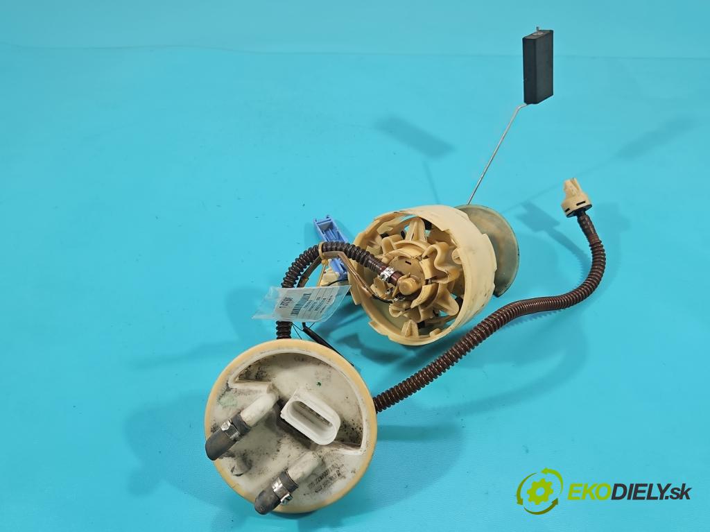 Vw Passat B5 1995-2005 1.6 8V 101 hp manual 74 kW 1595 cm3 4- čerpadlo paliva 8E0906087D