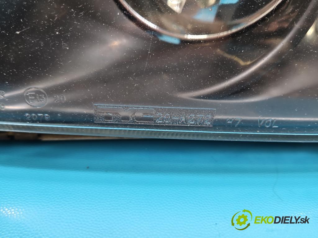 Volvo S40 I 1995-2004 1.8 16V 122 HP manual 90 kW 1783 cm3 4- Reflektor: ľavý  (Kľučka dverí ostatné)