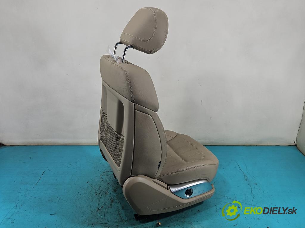 Mercedes GL II X166 2012-2015 4.7 V8 278928 340KM: automatic 250 kW 4663 cm3 5- Sedačka pravý  (Sedadlo)
