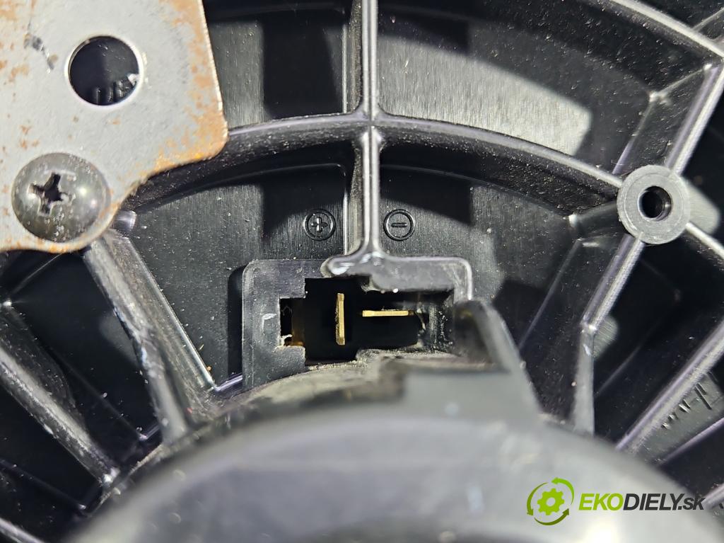 Honda Accord VII 2002-2008 2.4 16V K24A3: 190 HP automatic 140 kW 2354 cm3 4- ventilátor vzduchu 194000-173010E30