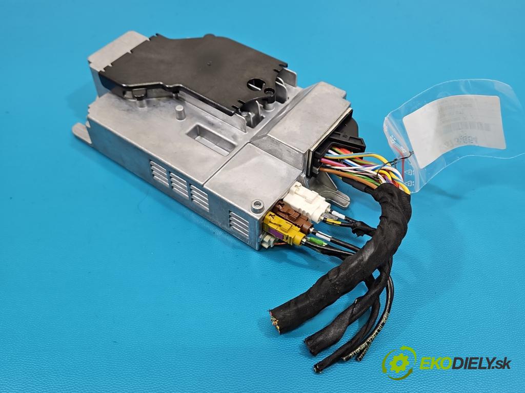 Bmw iX1 U11 0.0 elektrický: 272 hp automatic 200 kW 1 cm3 5- Zesilovač: R35A8648201 (Zesilovač)