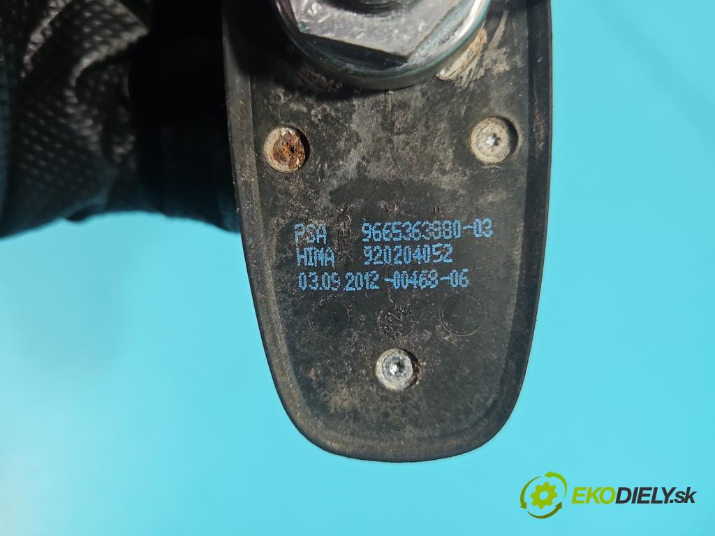 Citroen C4 II 2010-2017 1.6 hdi 111KM manual 82 kW 1560 cm3 5- Antena 9665363880