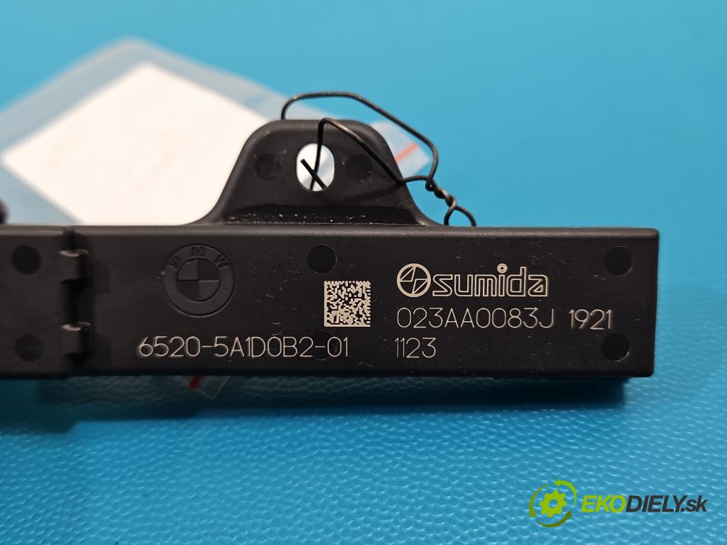 Bmw iX1 U11 0.0 elektrický: 272 HP automatic 200 kW 1 cm3 5- Antena 5A1D0B2-01