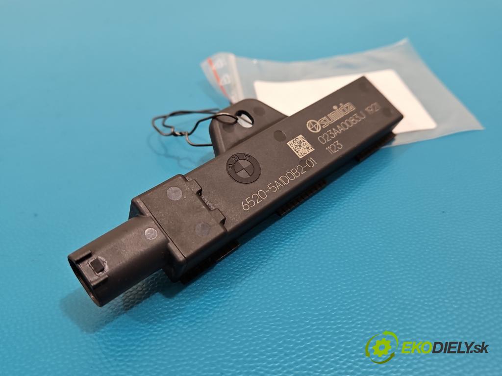 Bmw iX1 U11 0.0 elektrický: 272 HP automatic 200 kW 1 cm3 5- Antena 5A1D0B2-01