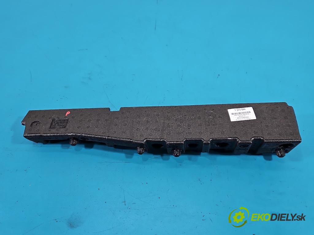 Bmw iX1 U11 0.0 elektrický: 272 HP automatic 200 kW 1 cm3 5- Příspěvek: Polystyren: kufra: 462013-03